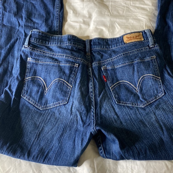 Levi Strauss & Co. 518 Super low woman’s jeans. W30 L30 - Picture 4 of 5